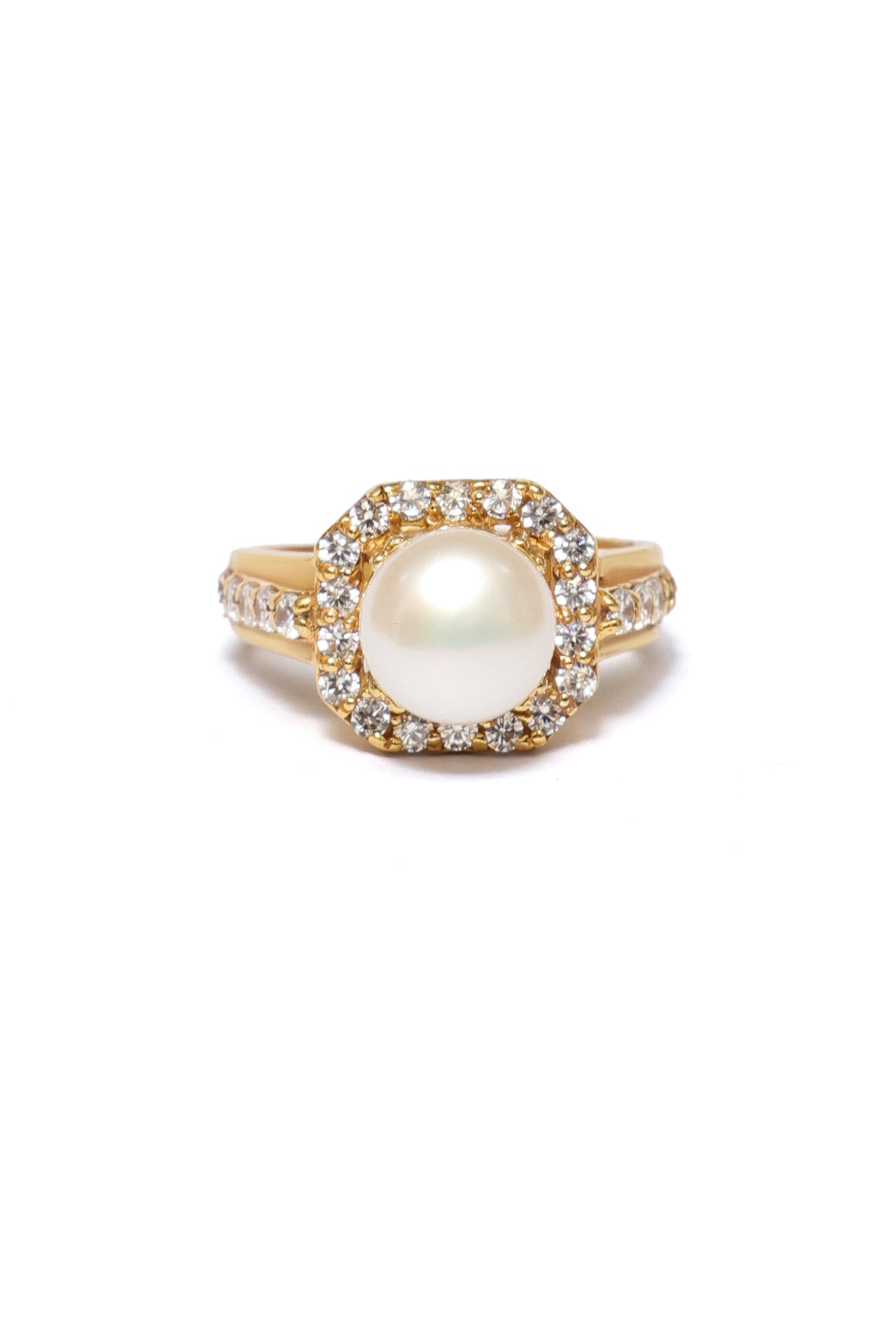 Yasmin Ring - Freshwater Pearl